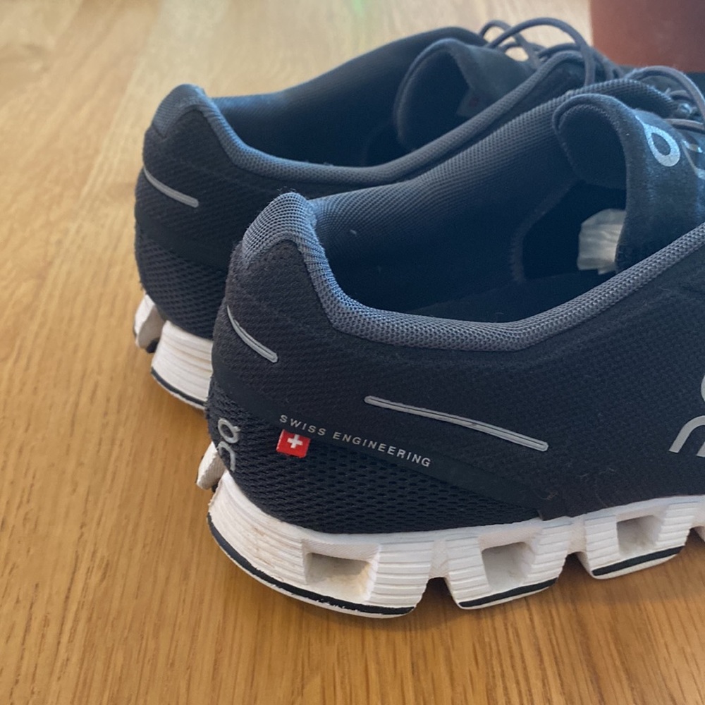 On Running Women's Black and White Cloudflow Athletic Shoes - Picture 6 of 10